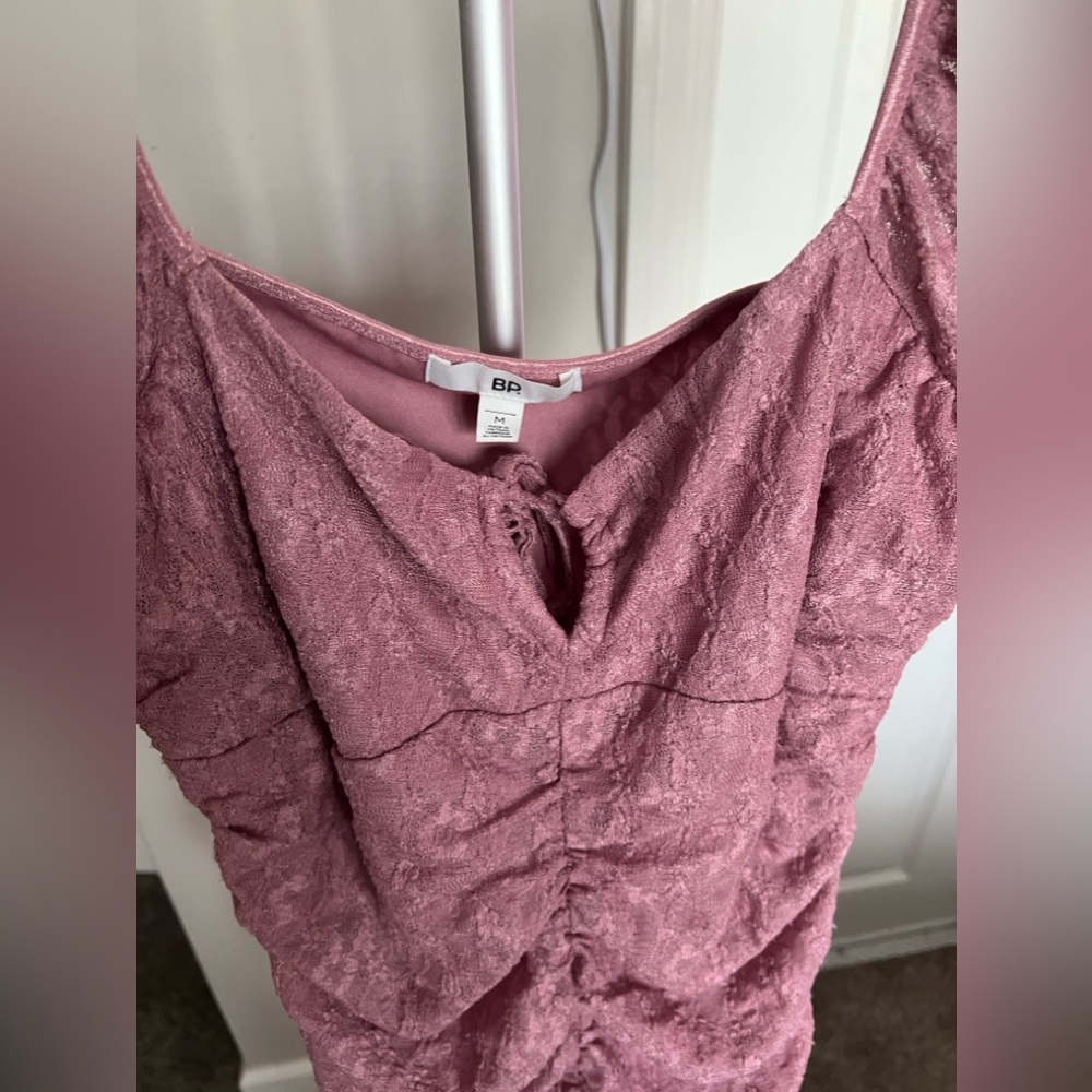 BP PINK RUCHED LACE MINIDRESS Size Medium NWT - Picture 9 of 13